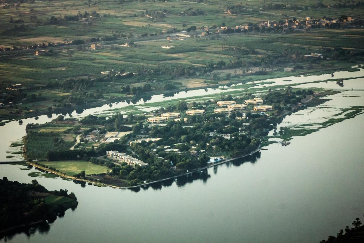 Jolie Ville Hotel & Spa Kings Island Luxor Eksteriør billede View of the village from the hill